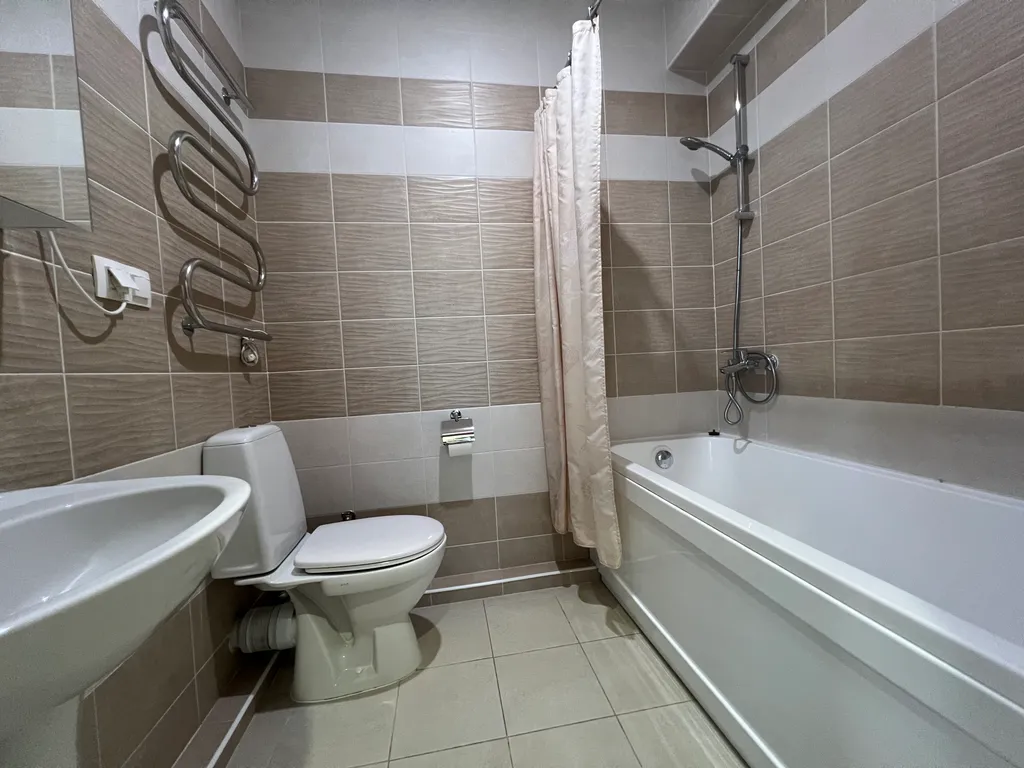 Квартира с двумя открытыми балконами и видом на море