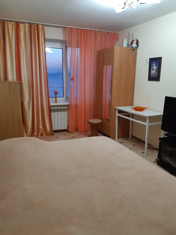 Отличная студия с видом на море, в центре