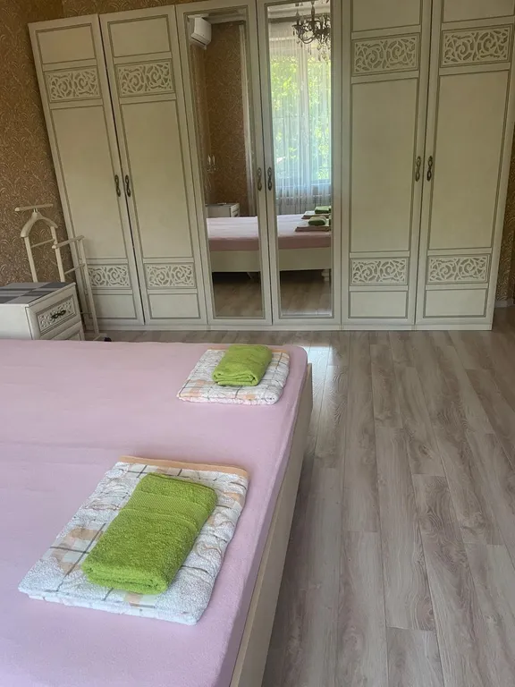 Квартира Трехместный номер люкс с видом на горы в гостевом доме Сочи — Мамайский Перевал