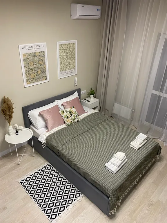 Красивая, новая, уютная студия недалеко от моря