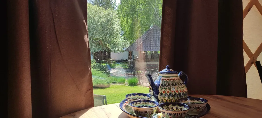 Этно-юрта в усадьбе Золотой лев