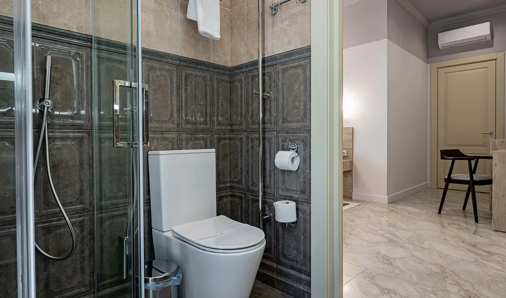 Полулюкс с отдельным входом и террасой