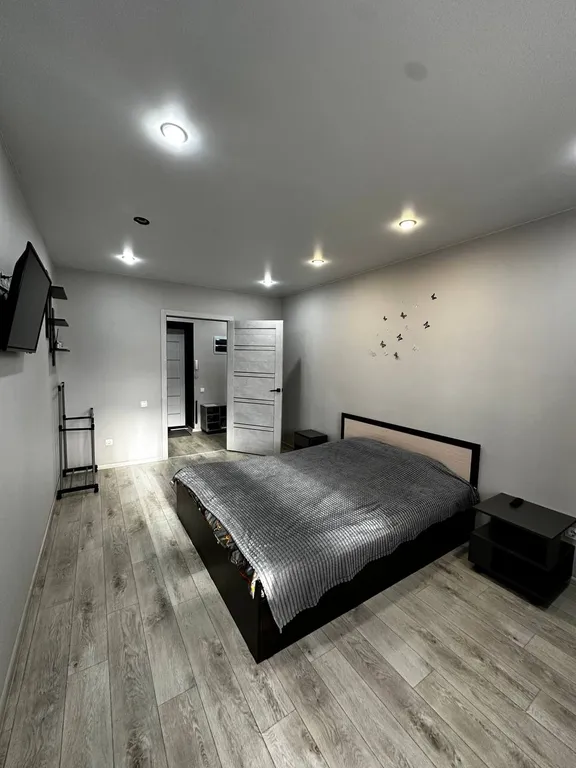 Уютная квартира в новом доме — аренда посуточно в Октябрьский