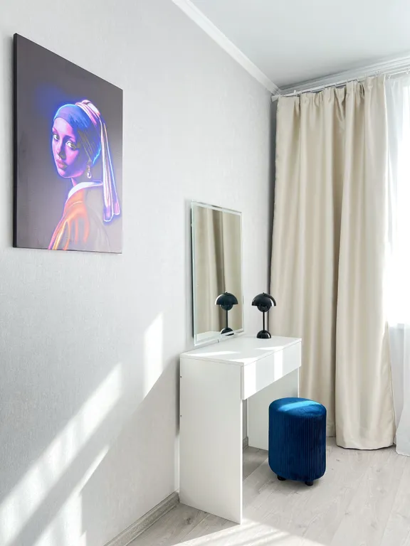 Квартира Эксклюзив Кибер с Неоновым Стилем