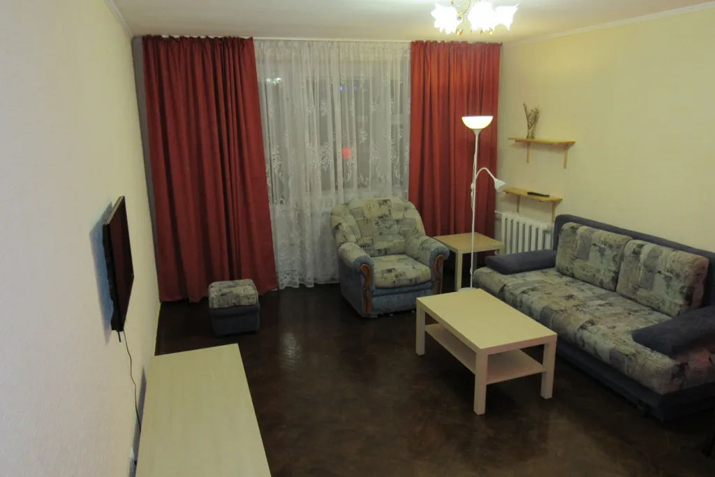 Апартамент у летнего сада с отдельным входом с улицы и террасой