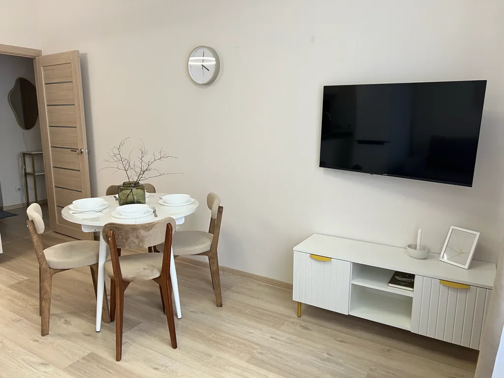 Стильные однокомнатные апартаменты в тихом районе