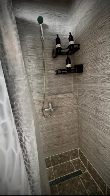 Дом с баней в лесу