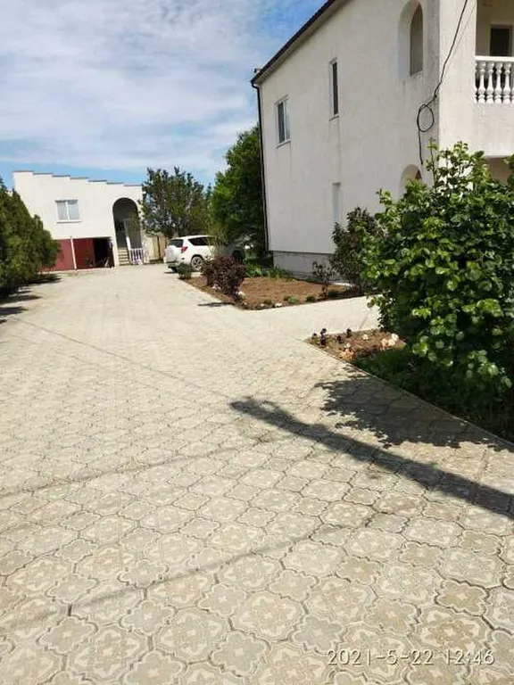 8-комнатный Дом