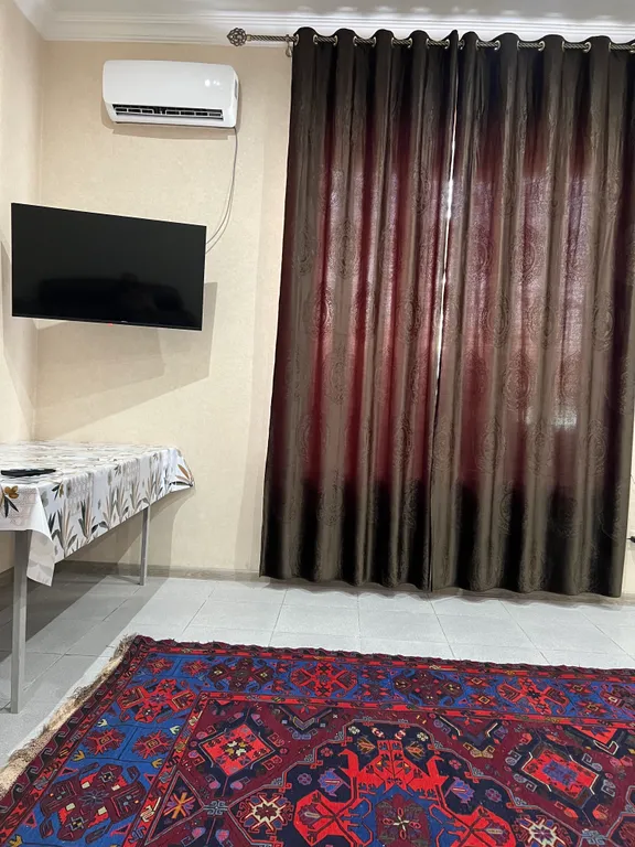 Домик чуть дальше набережной