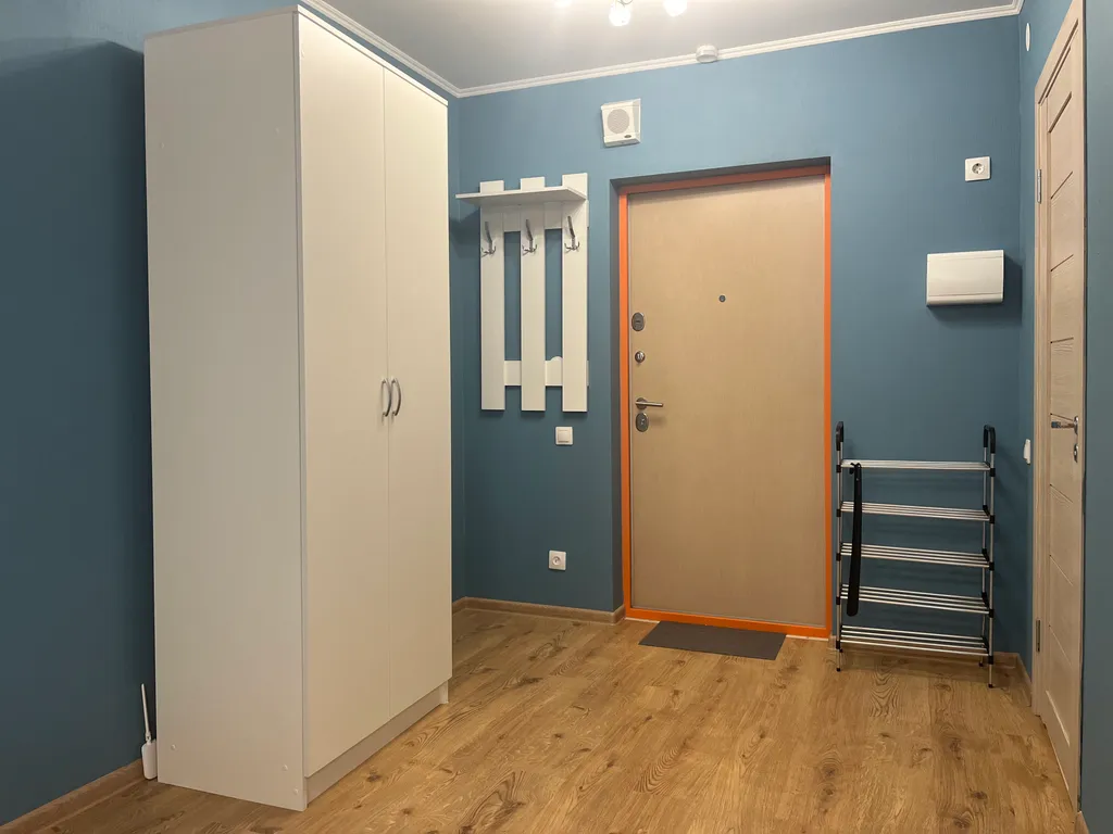 Просторная студия у метро Парнас