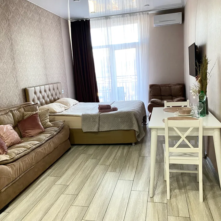 Уютная квартира-студия в центре города для наслаждения видом и комфортом