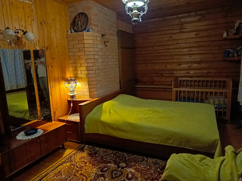 Просторный дом с баней в тихой деревушке у реки