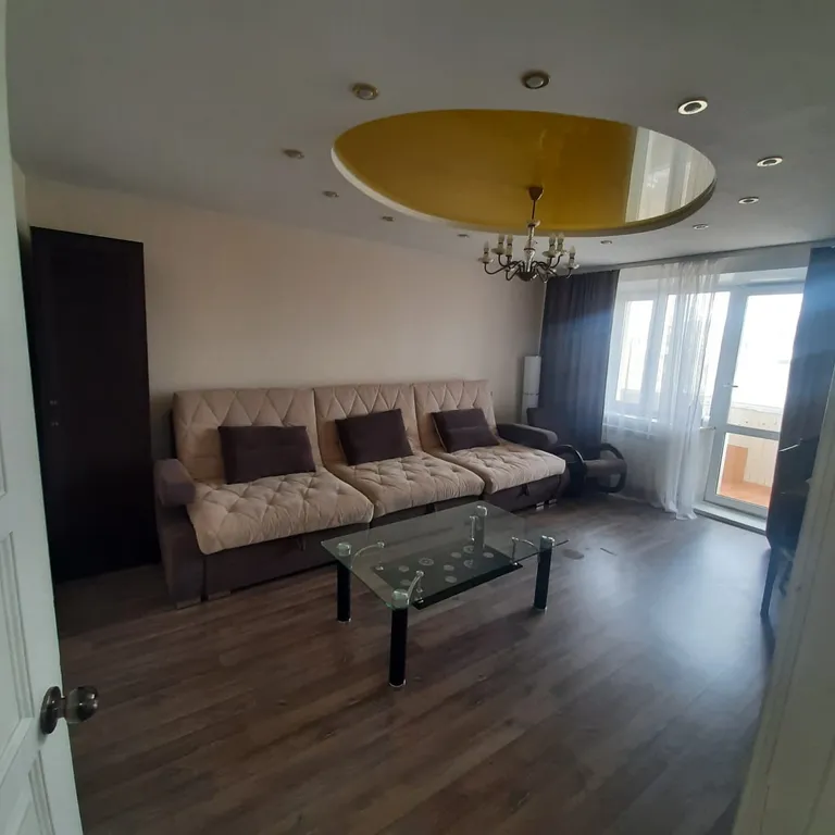 Двухкомнатная квартира в центре — аренда посуточно в Ирбит