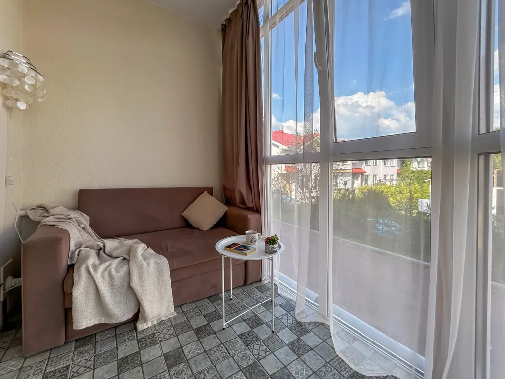 Двухэтажная квартира рядом с зимним лесом