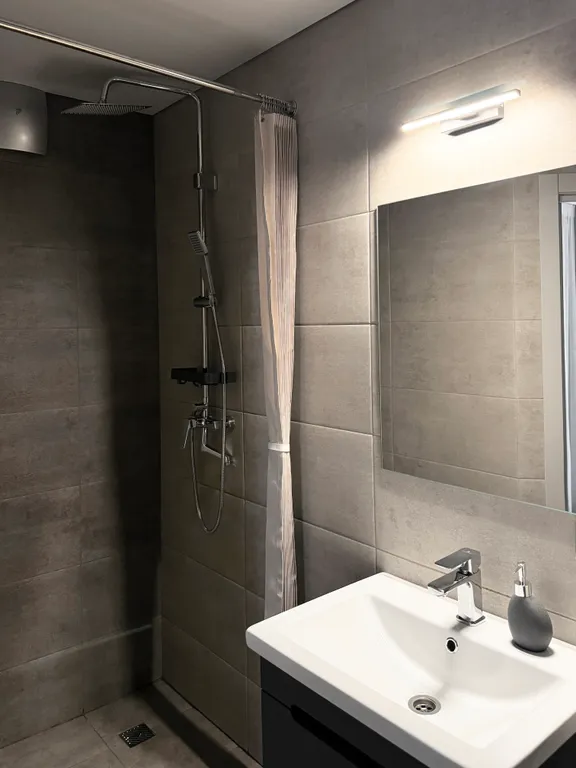 Дом с баней и бассейном