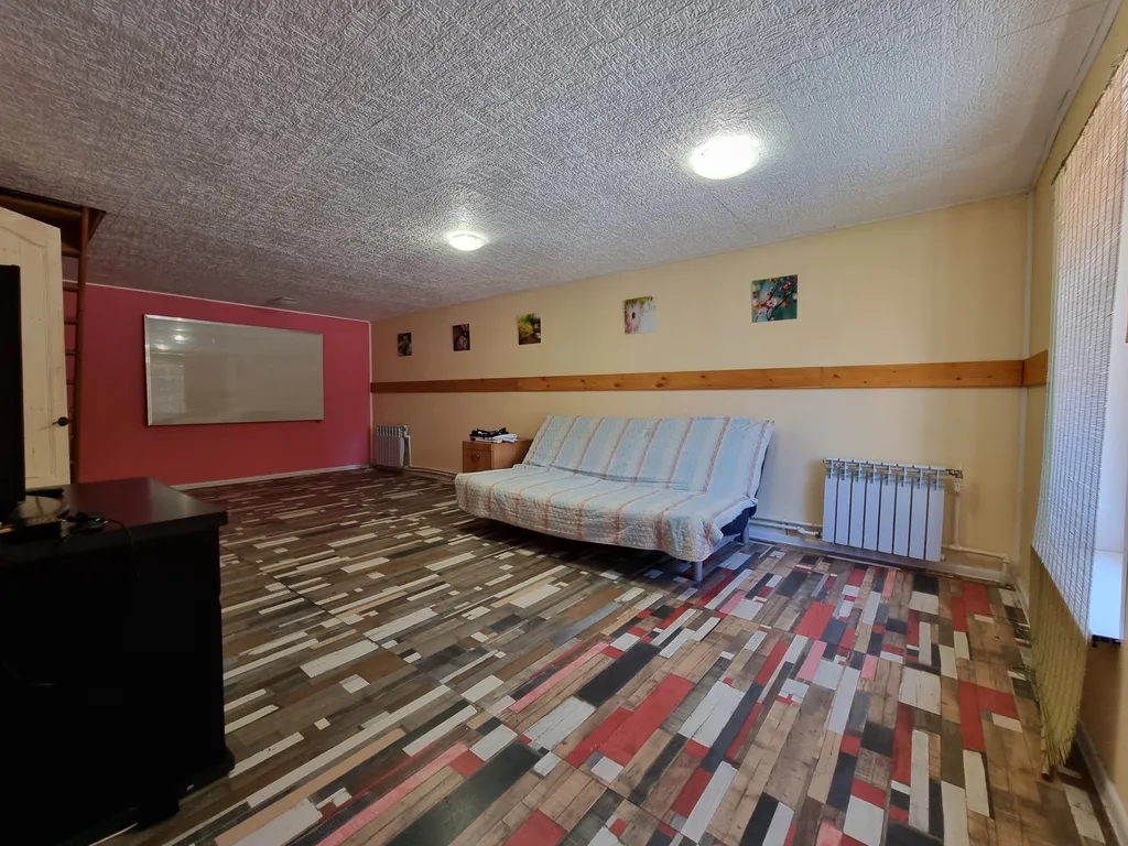 Дом с баней в сосновом парке