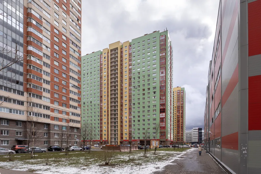 Квартира с большой кроватью рядом с аэропортом