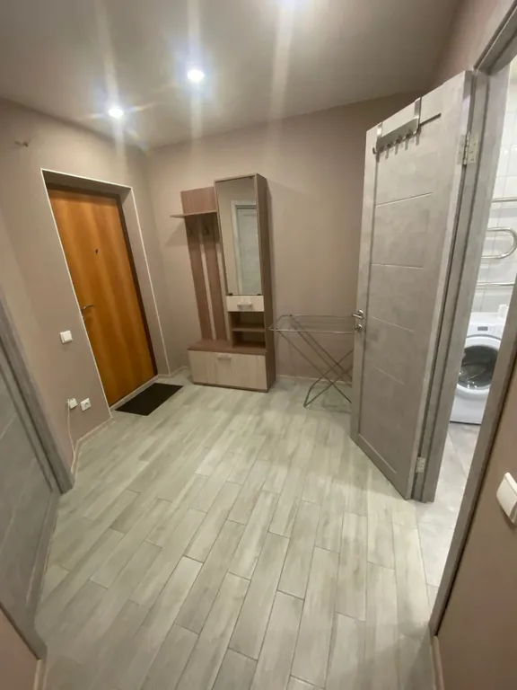 Квартира в новом районе, с новым ремонтом, большой парковкой