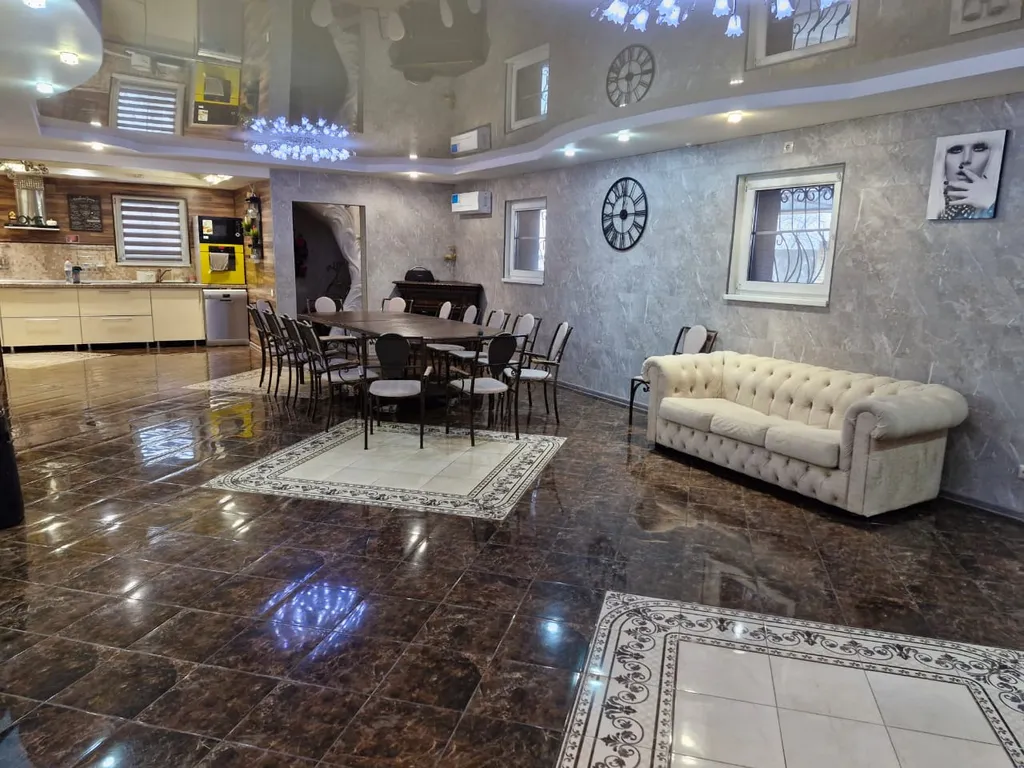 Дом посуточно с бассейном