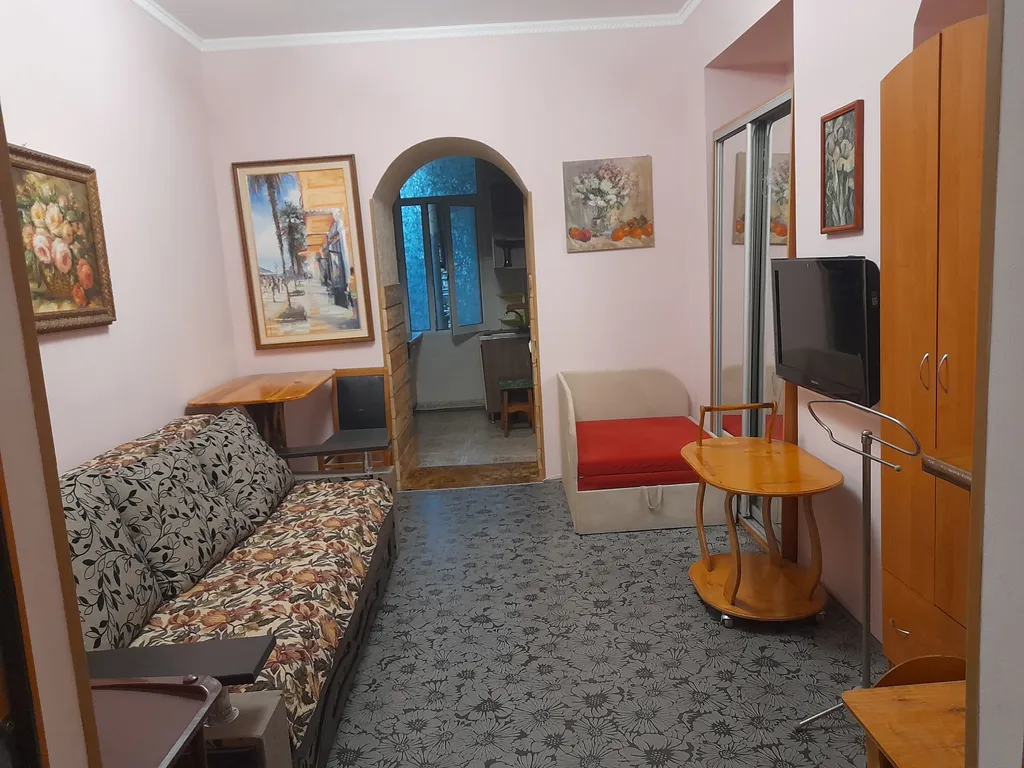 Уютная квартира в ялте, в 3-х минутах от моря — аренда посуточно в Ялта