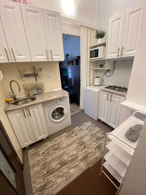 Уютная квартира в самом центре.
Есть все Отчётные документы