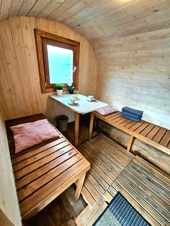 Коттедж Коттедж Шалаш с русской баней и банным чаном — Снегиревка