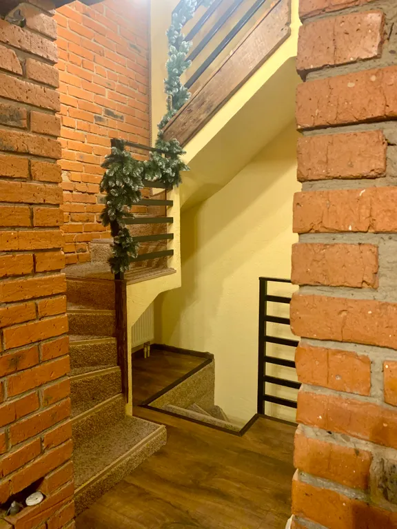 Коттедж Дом в лесу — Петровское