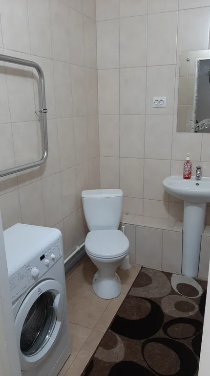 Чистая и уютная студия с видом на долину Енисея