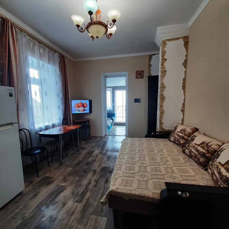 Комфортная двухкомнатная квартира - студия