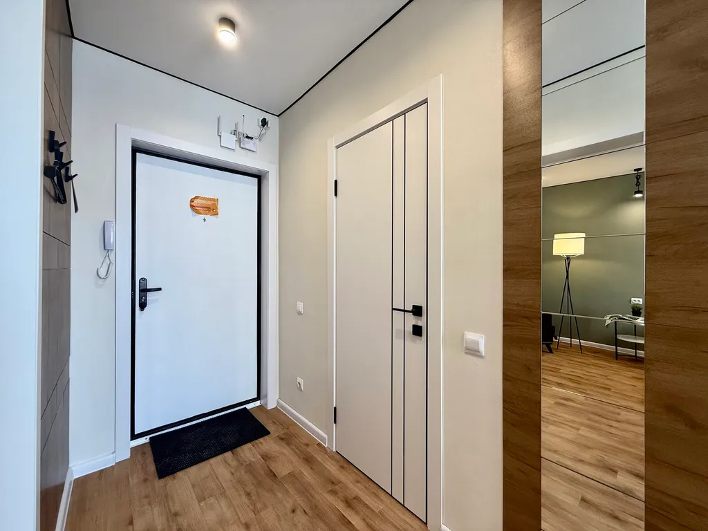 Квартира на Автомобилистов, 15 от компании Хоум Отель