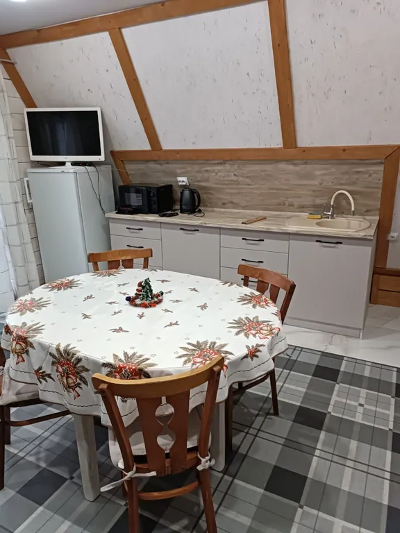 Дом с удобствами на берегу реки Волги со своим причалом