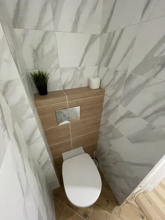 Апартаменты с тремя спальнями и гостиной напротив казино