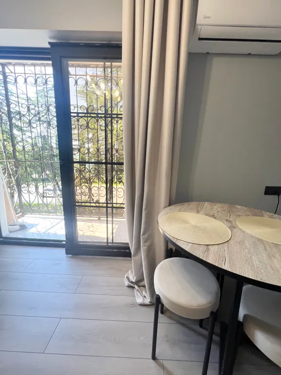 Шикарная студия на берегу моря