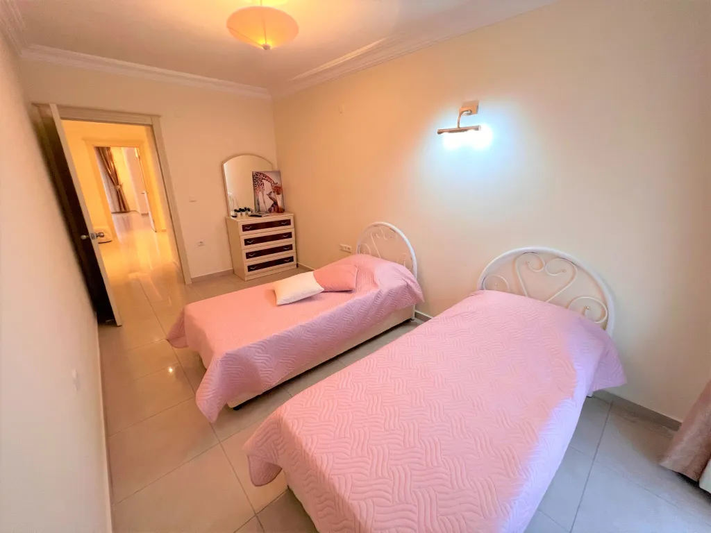 Аланья, просторная квартира с видом на море и горы, пляж - 5 минут