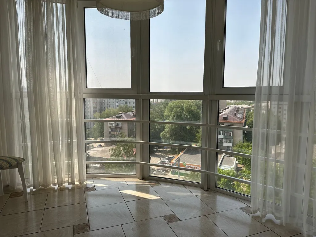 Двухкомнатная квартира в жилом комплексе Меридиан