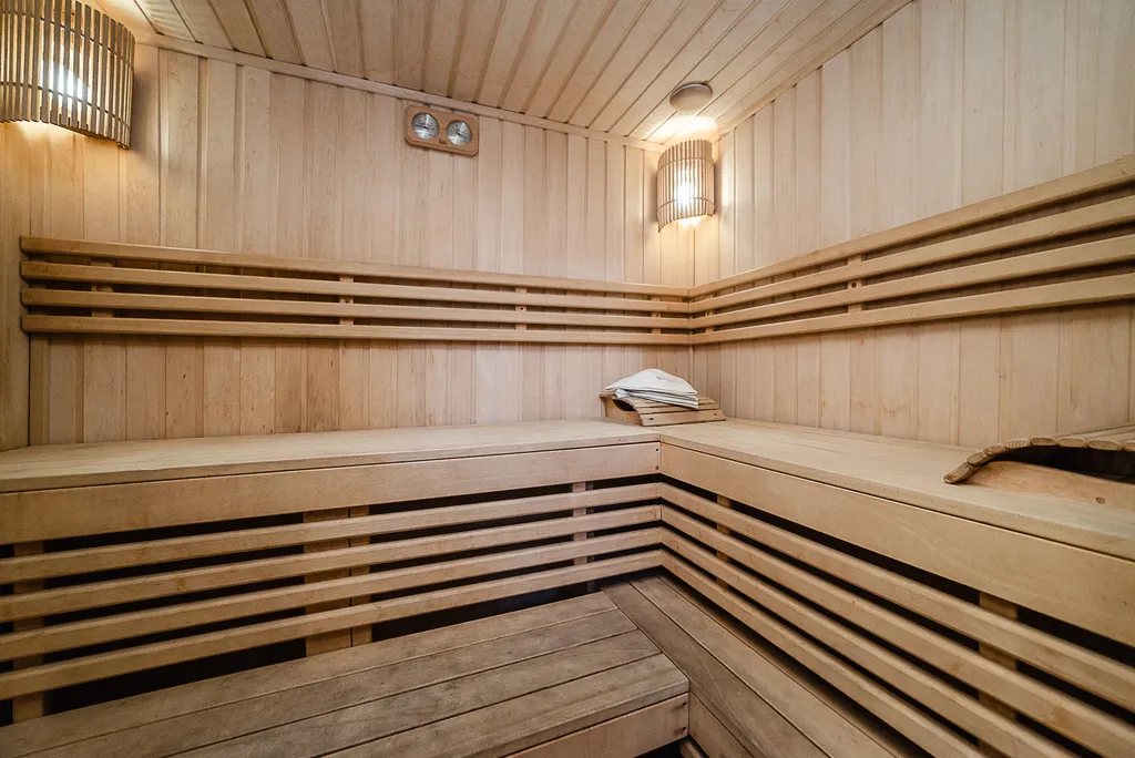 Бассейн и сауна включены