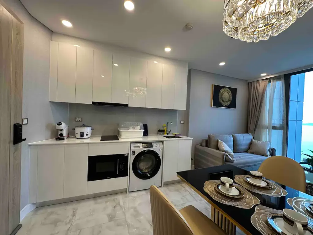 Copacabana Beach Jomtien Super Deluxe Sky Ocean Sunset 2495