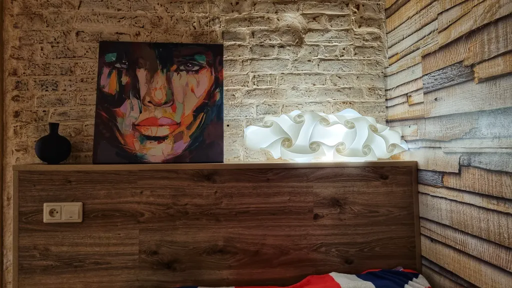 Студия на Центральной набережной у Кремля (Red studio)