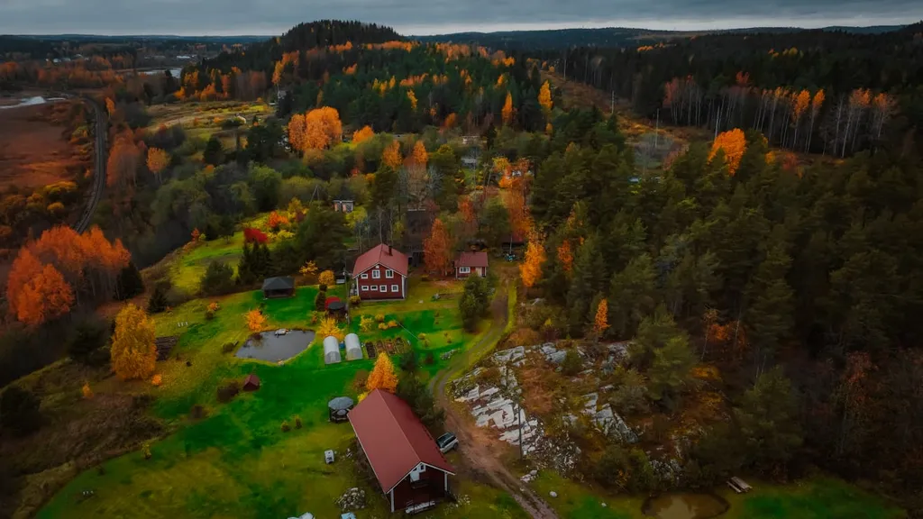 Коттедж Жилье на берегу озера Хюмпелянъярви — Заозерный
