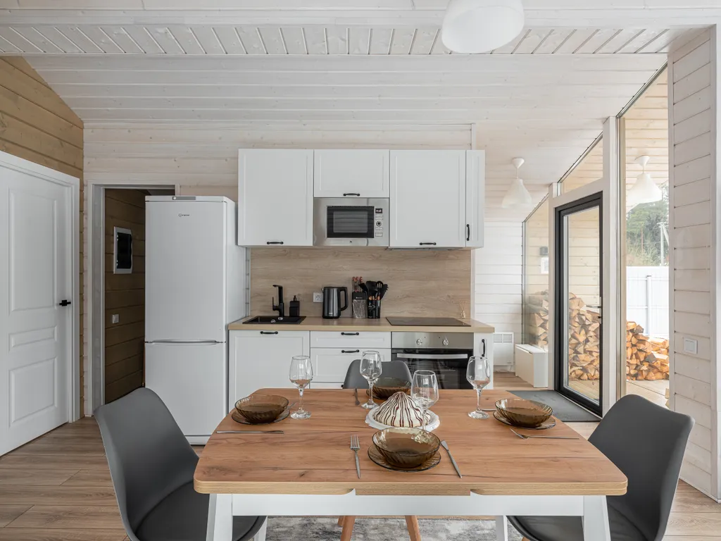 Домик у леса с камином и баней