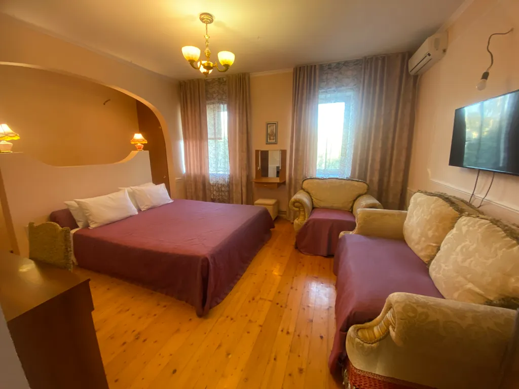 Квартира Уютная комната с видом на сад — Севастополь