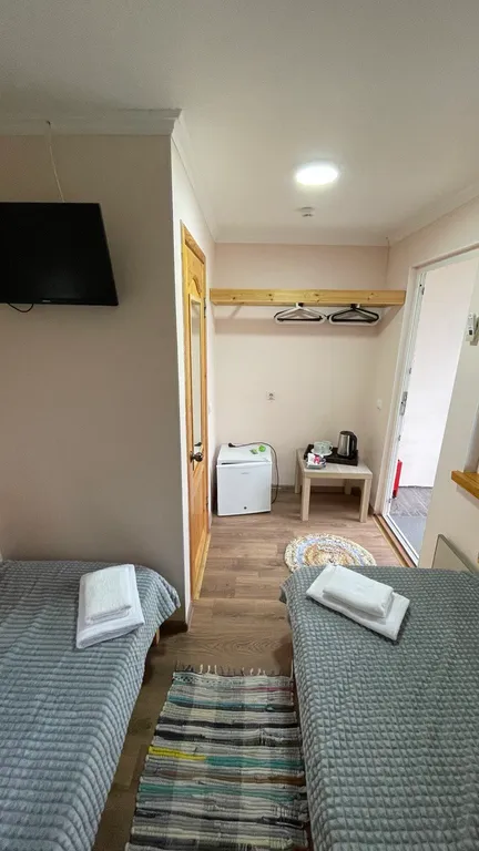 Квартира Квартира Двухместный номер с 1 двуспальной или 2 односпальными кроватями — Геленджик