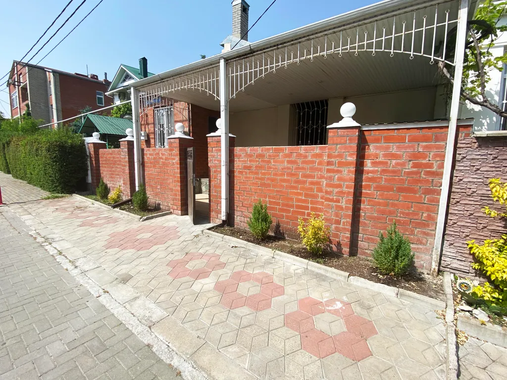 Коттедж Дом у моря Лотос — Геленджик