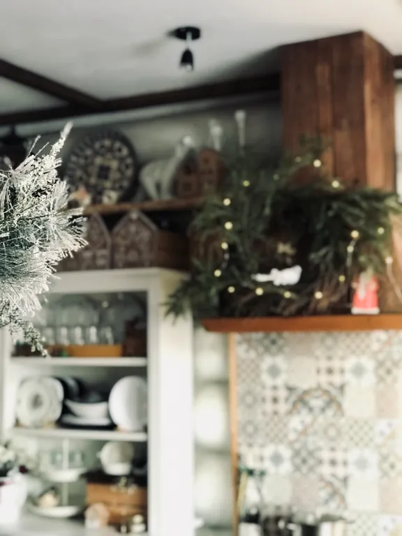 Уютный семейный дом у озера