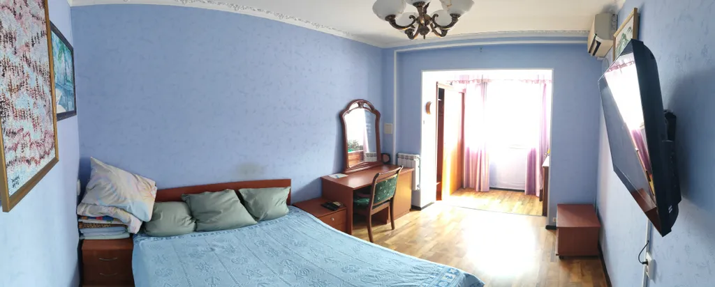 Уютная квартира в центре с видом на море