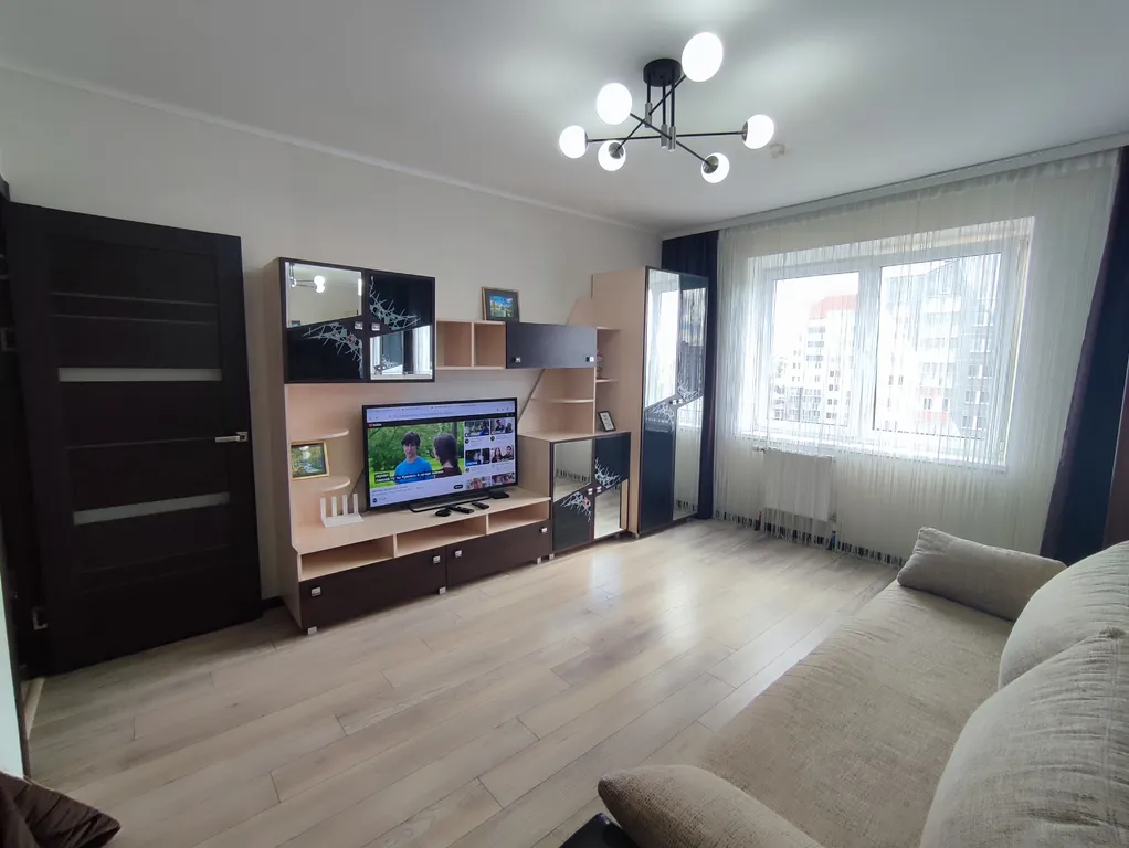 Новые апартаменты в центре, Амфитеатр, парки и старый город рядом.