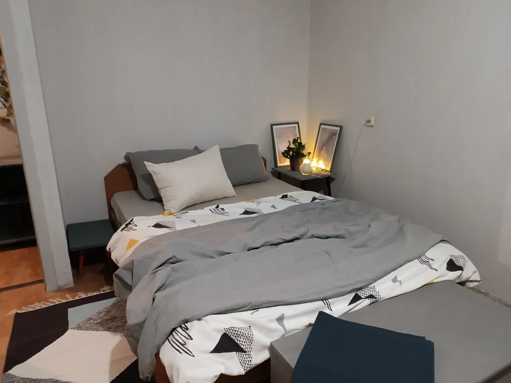 Однушка на набережной