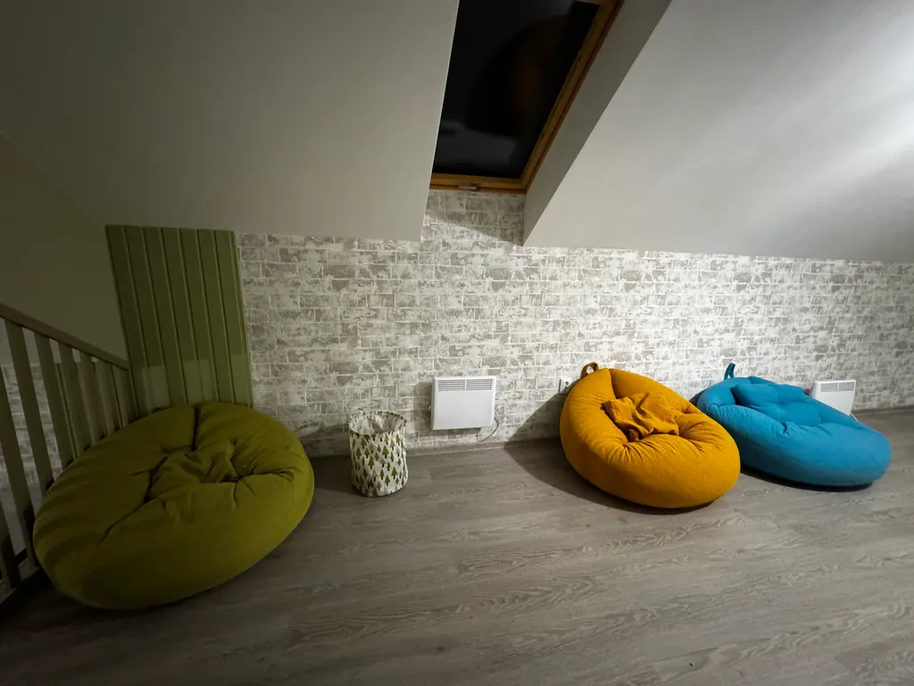 Райская мансарда с балконом на море: простор, комфорт и уют