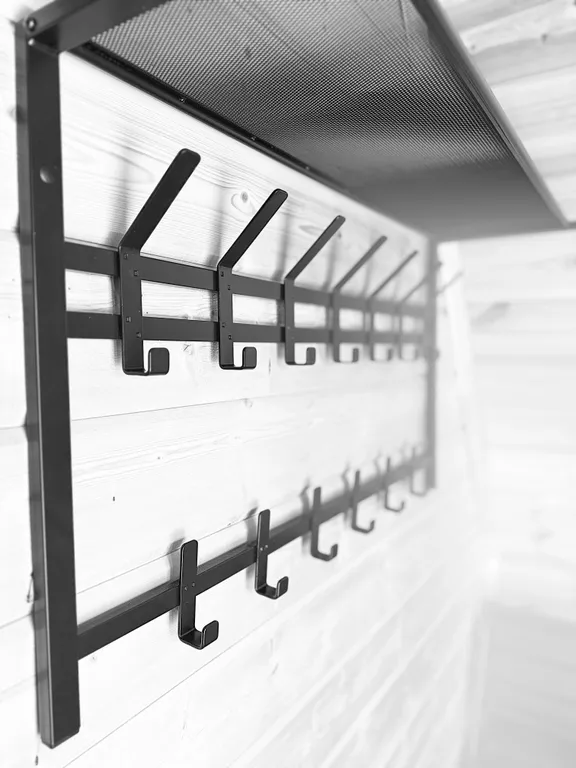 Дом шалаш 2-комнатный у леса