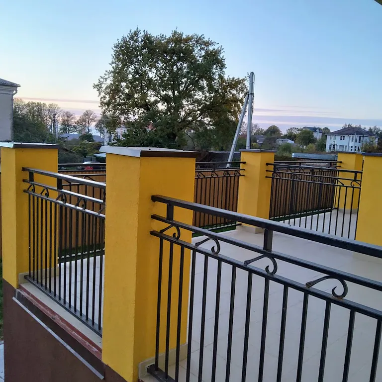 Новая квартира с солнечной террасой между морем и озером